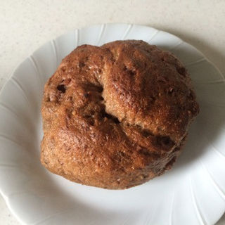 モラセスナッツベーグル(パン工房 ブランジェリーケン)