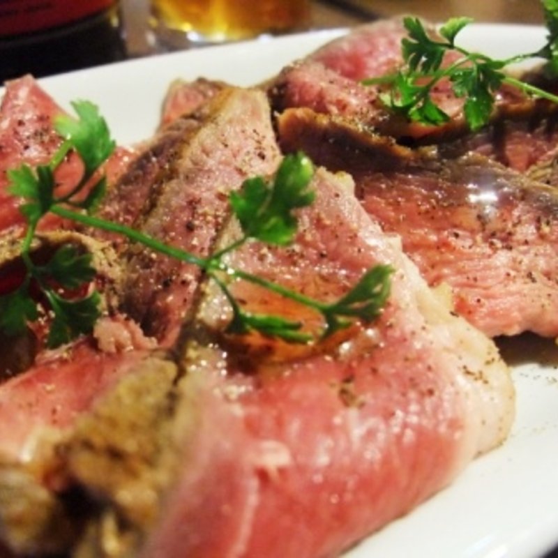 河内鴨の燻製生ハム(BEER STAND molto!! 阪急三番街店)