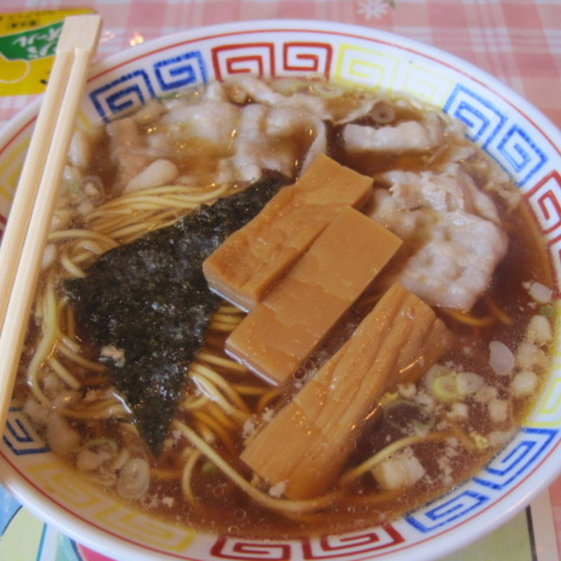 黒中華(びいどろ （中華そば　びいどろ　昭和レトロ）)