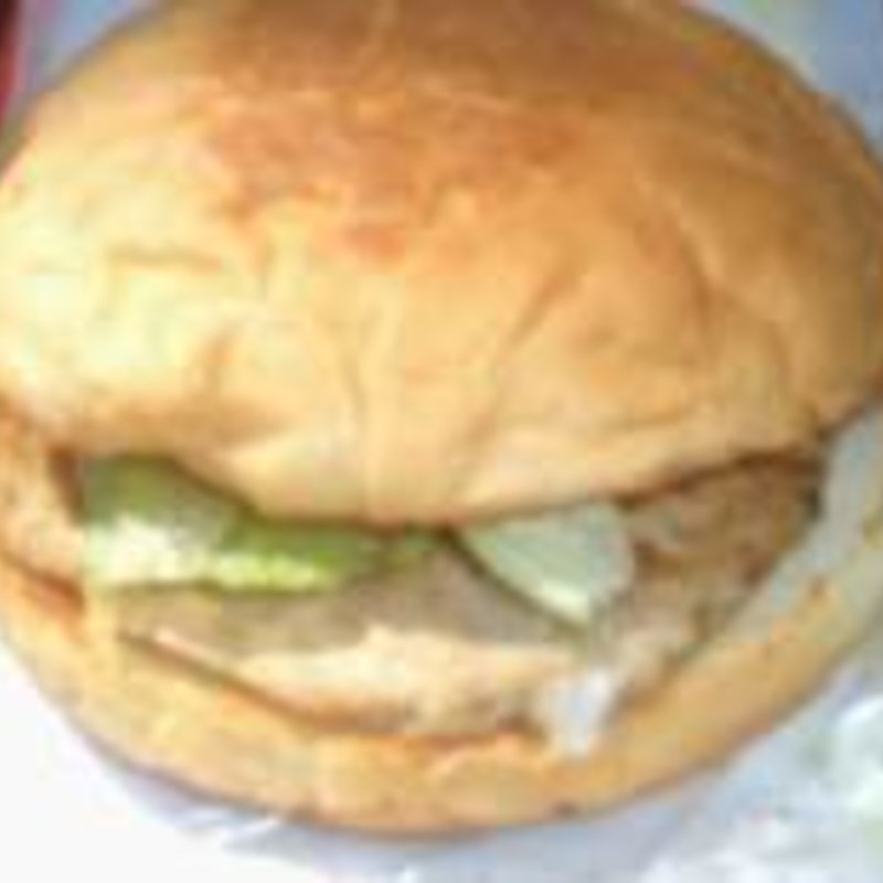 ジャンボチキンベーコン・チーズバーガー(ヒカリ )