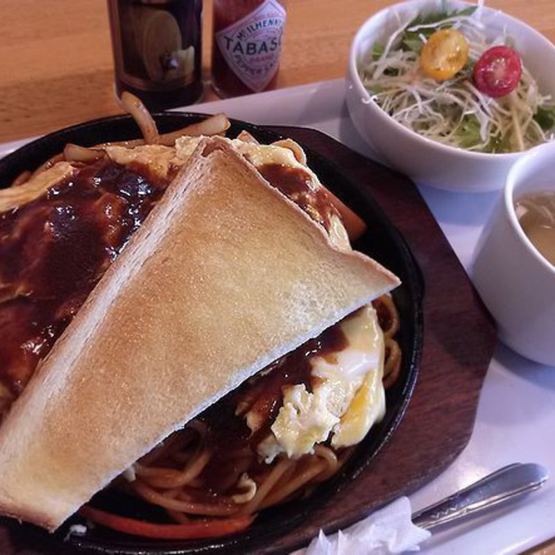 オムナポリタン(MESI CAFE ピグレット)