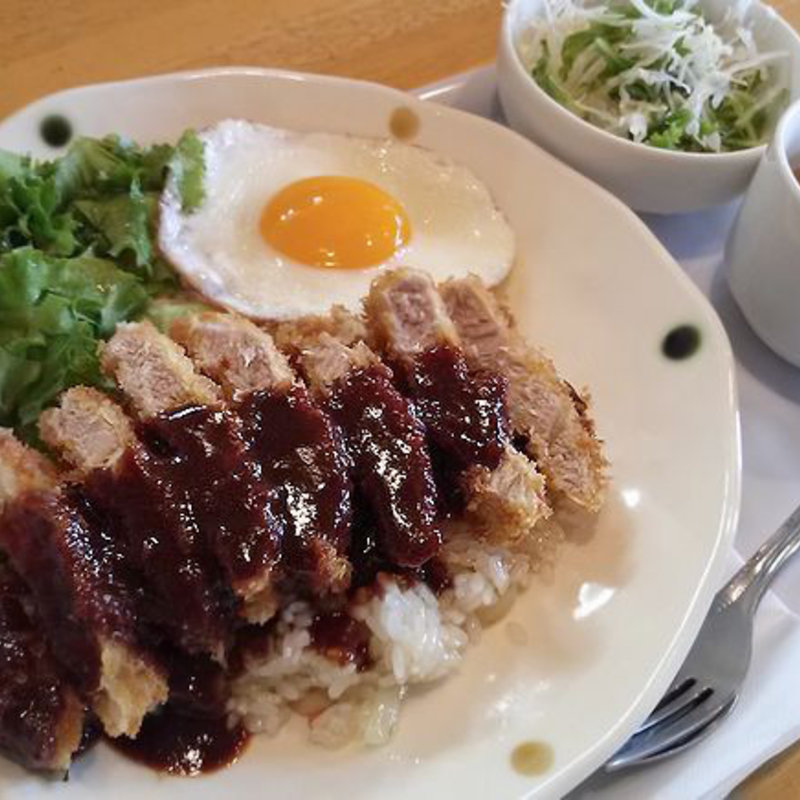 ピラカツ(MESI CAFE ピグレット)