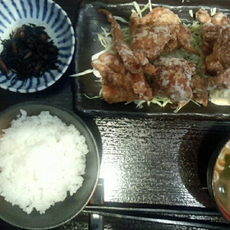 鶏もも肉の竜田揚げ定食(ひさや )