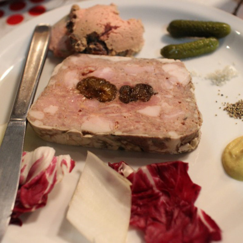 パテ・ド・カンパーニュとポートワイン風味フォアグラのコンフィ 無花果の赤ワインコンポートを添えて(びすとろ UOKIN ボン・ポテ)