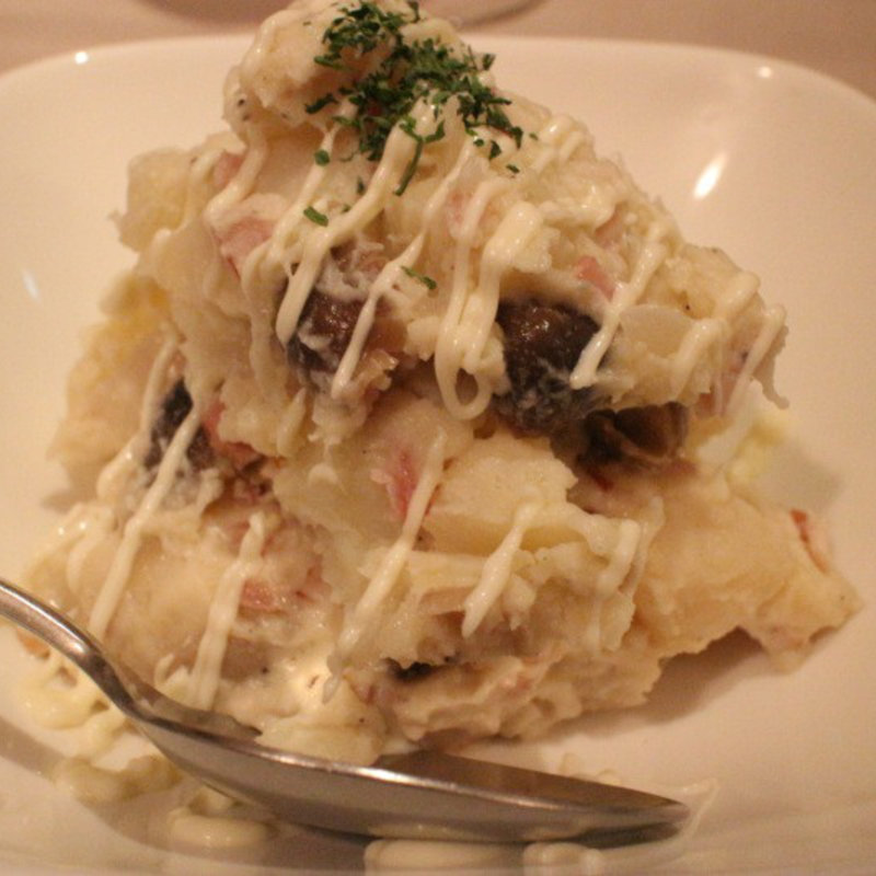 ブルーチーズを効かせたポテトサラダ(びすとろ UOKIN ボン・ポテ)
