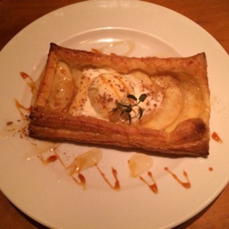 アップルパイ(ビストロ ハッチ)