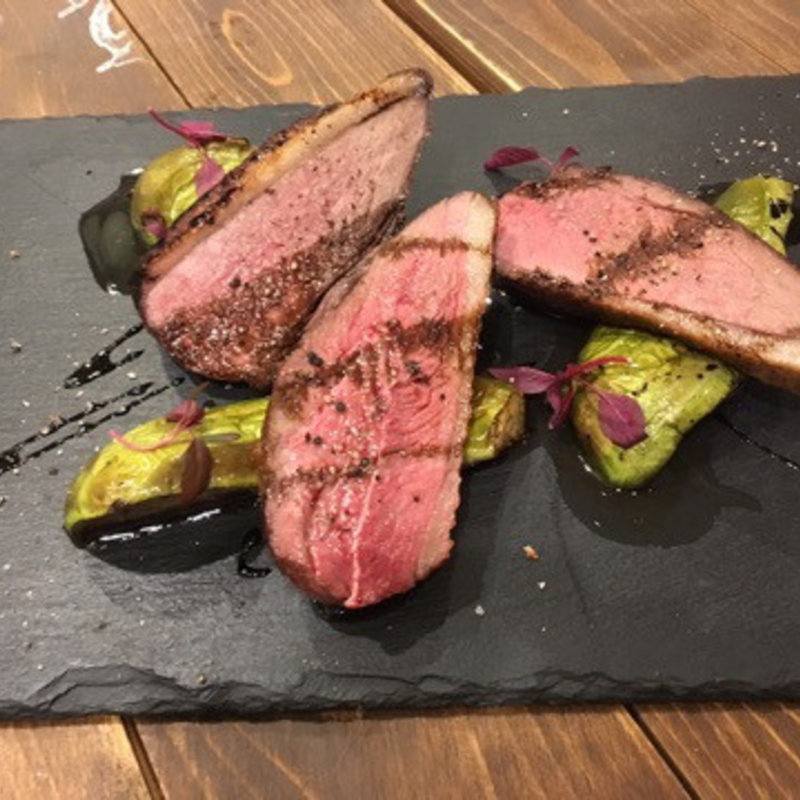 本日のお肉料理～鴨肉のロースト(bistro-yagishowten)