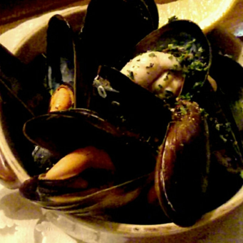 ムール貝の白ワイン蒸し(ビストロ ブルータス)