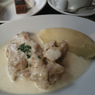 ランチ（若鶏のフリカッセ）(ビストロ グルマン)