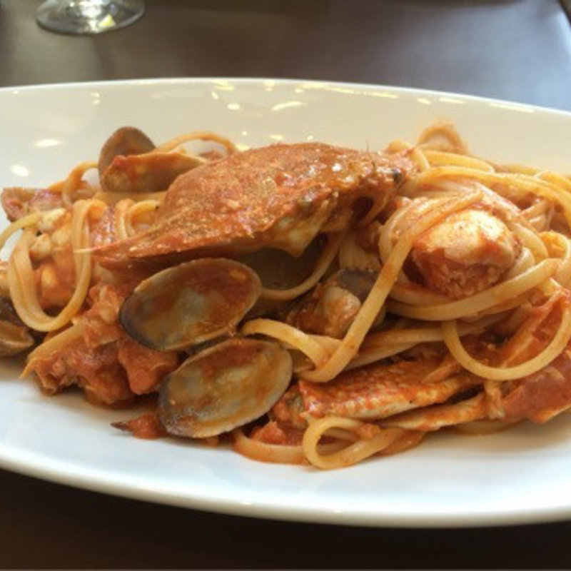 渡り蟹とあさりのトマトパスタ(ビストロやま )