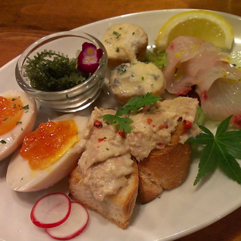 オードブルバリエ6種(ビストロ魚丸)