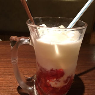 いちごミルク(びっくりドンキー)