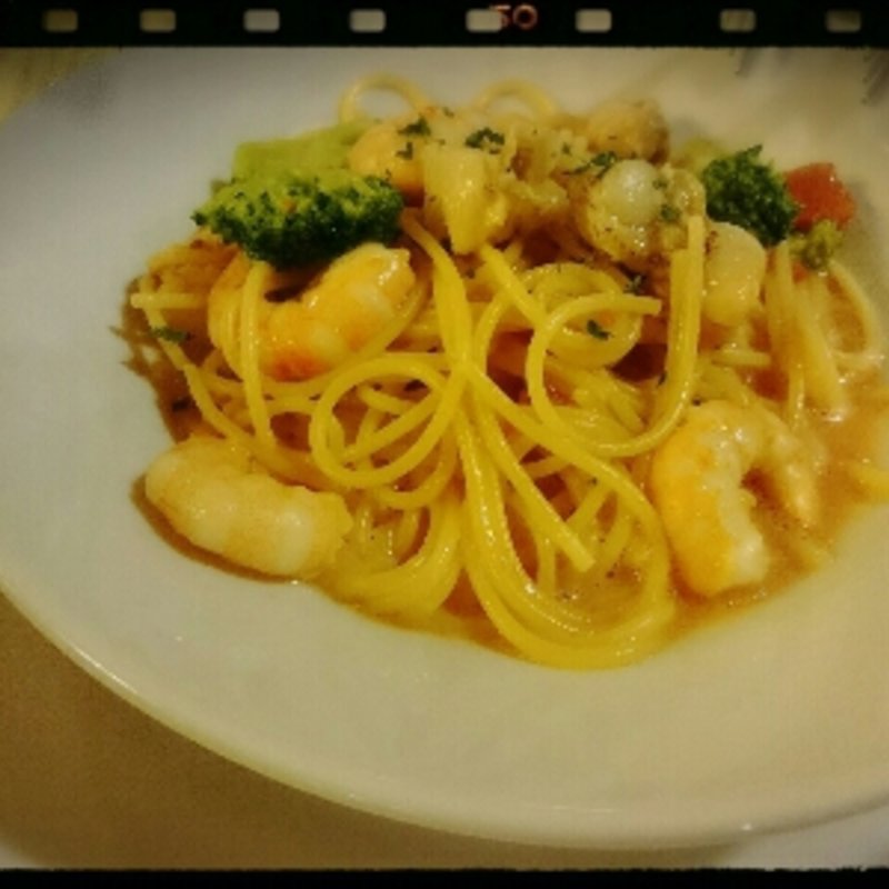 エビとホタテのトマトクリームパスタ(ピッツェリア 松本つかま店 )