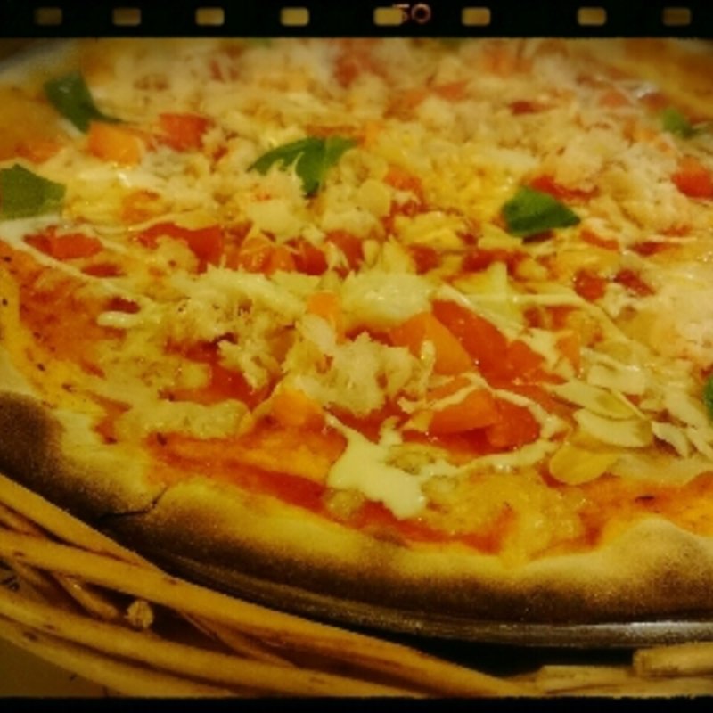 カニとトマトのピッツァ(ピッツェリア 松本つかま店 )