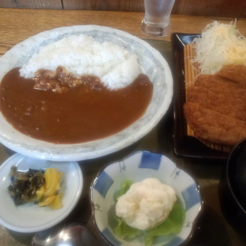 メンチカツカレー定食(ひめ )