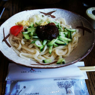 じゃじゃ麺(ぴょんぴょん舎  GINZA UNA)