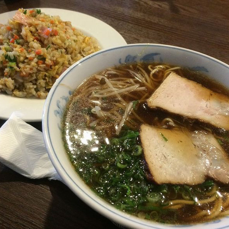 中華そば＋ハムライスのセット(ひらおか)