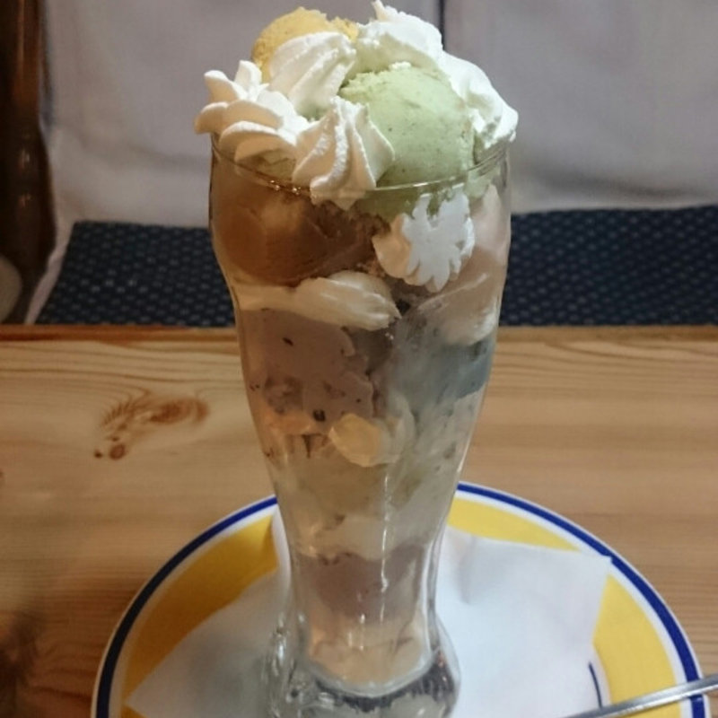 ﾚｲﾝﾎﾞｰﾊﾟﾌｪ(ピンクベア )