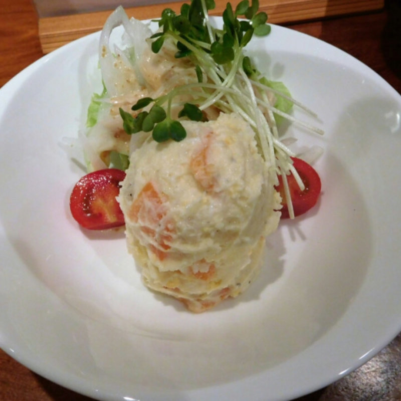 ポテトサラダ(びんびや)