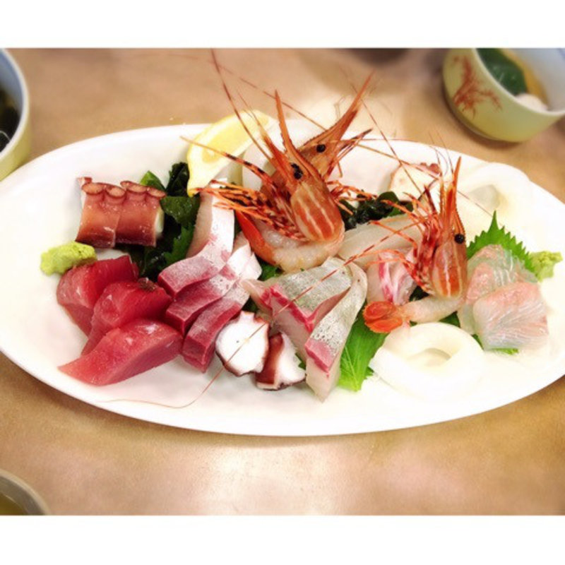 刺身盛り合わせ(びんび家 （びんびや）)