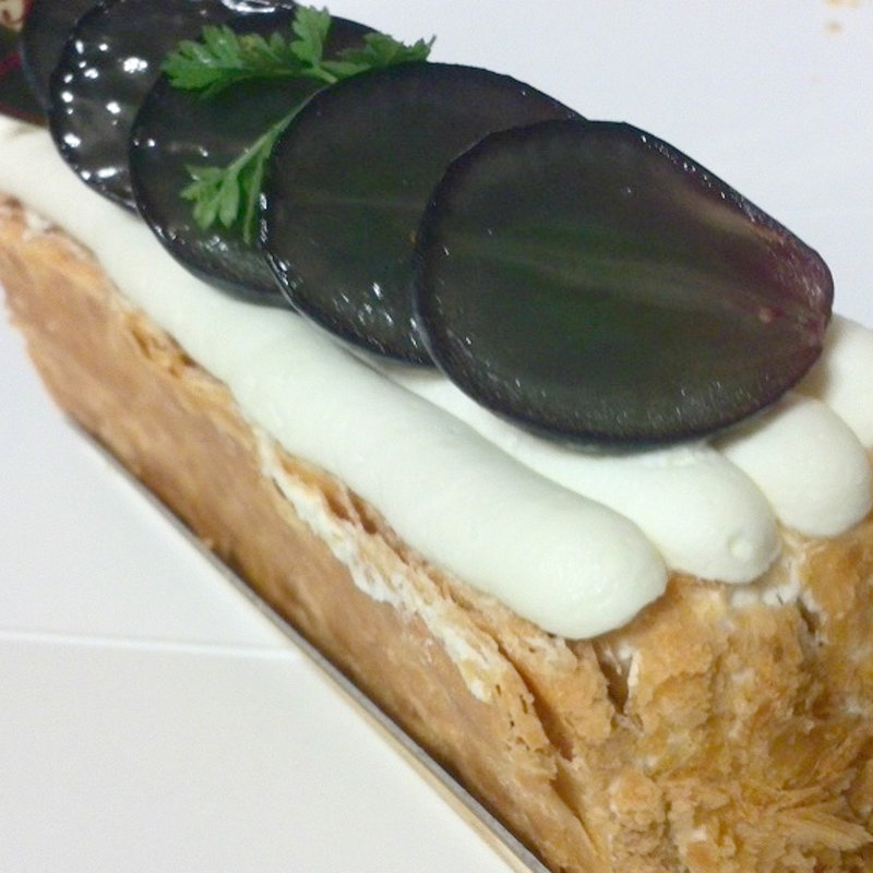 巨峰ミルフィーユ(スーパーブッフェ グラスコート)