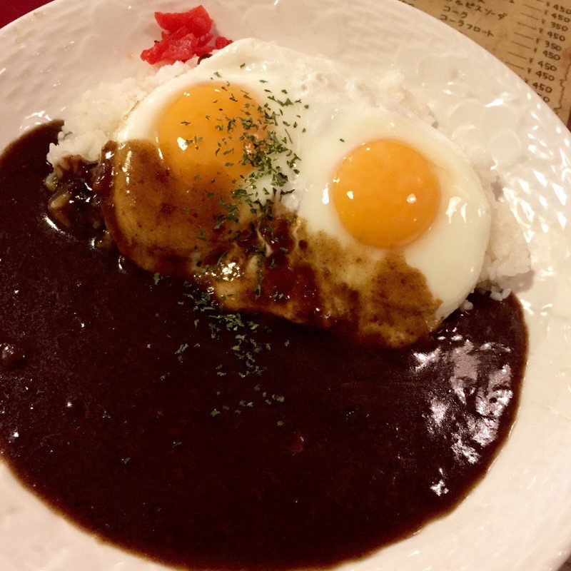 カレー　トッピング目玉焼き(ファイブペニー)