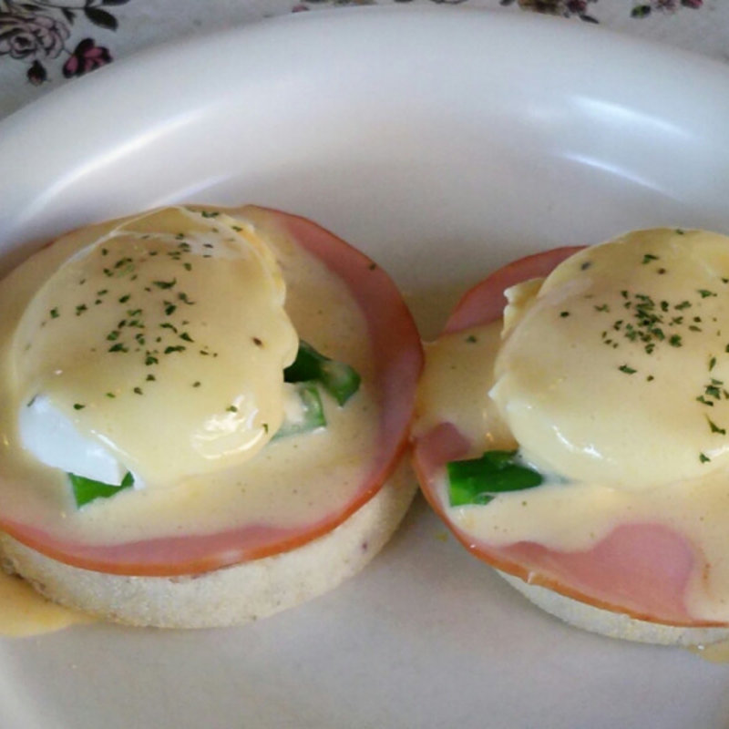 エッグベネディクト(ファニーイン （Funny inn）)