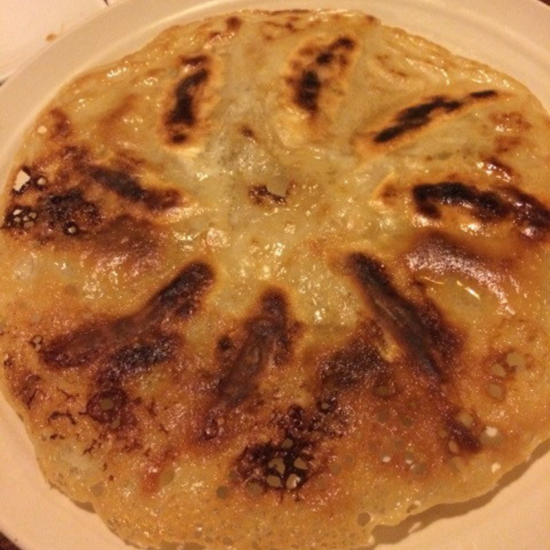 羽つき餃子(ふぁみりい )