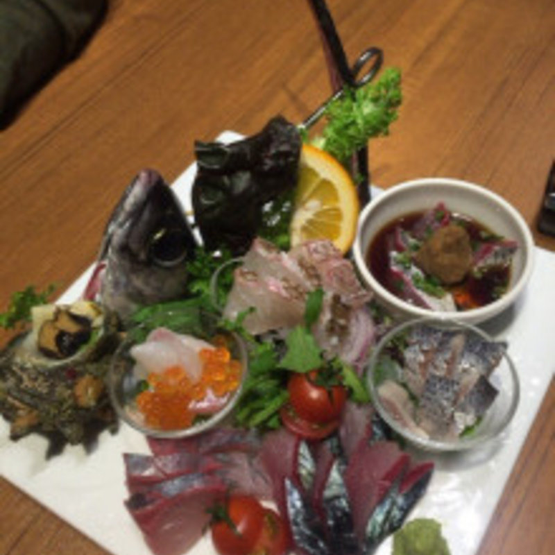 特選の刺し盛り(フィッシュマーケット丸秀)