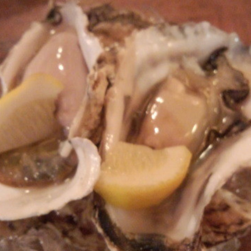 生牡蠣(フェアファックス グリル （FAIRFAX GRILL）)