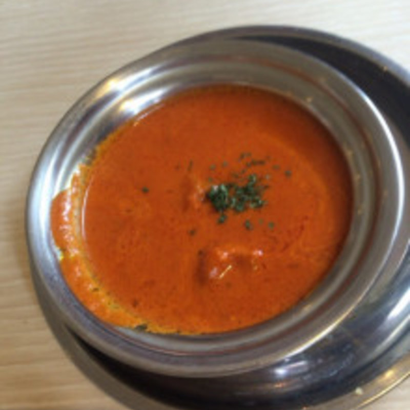 シュリンプカレーにチーズナンのセット(フォーシーズンミラン )