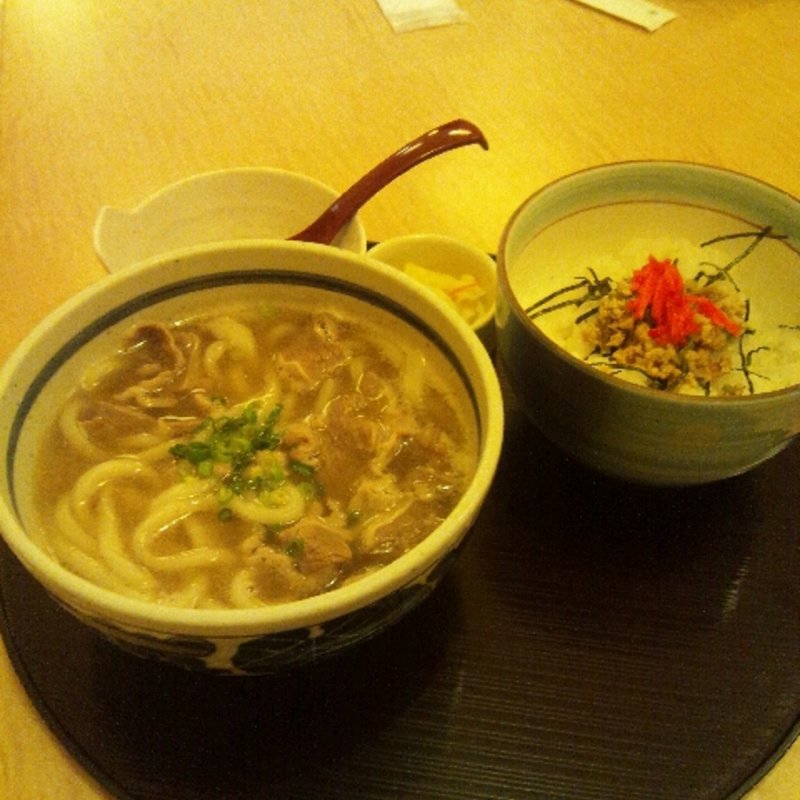 牛うどん(ふく亭 とと魯)