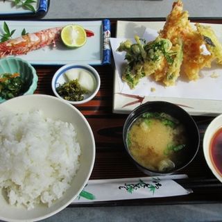 天ぷら定食（えびの塩焼きつき）(ふじや )