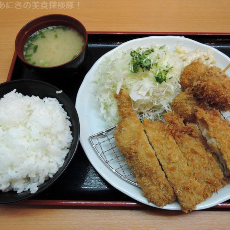 ミートボール＆トンカツ定食(フライ工房 妙樹 （しょうき）)