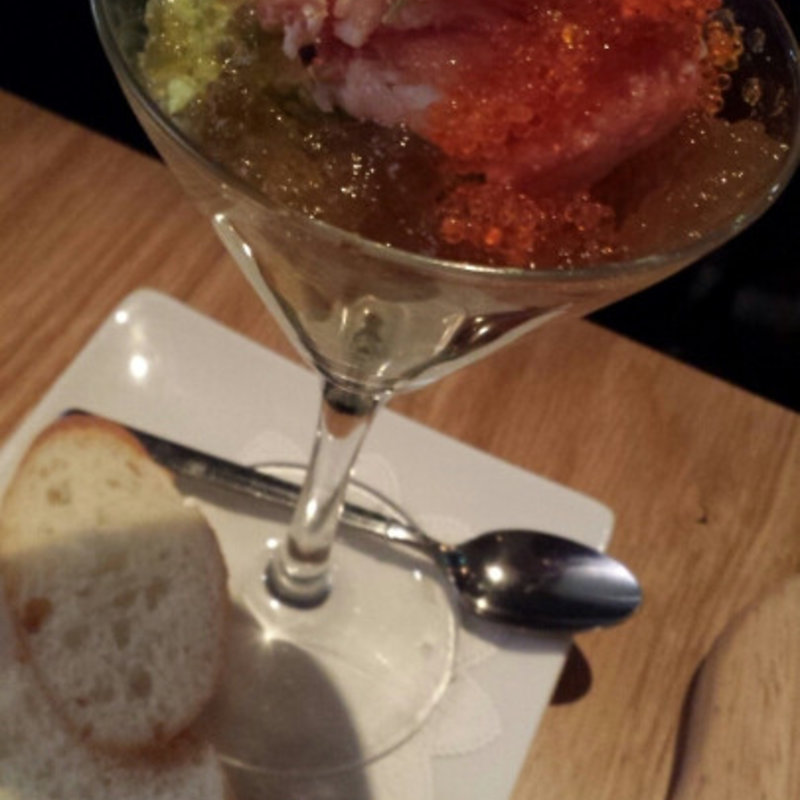 蟹とアボカドのタルタル(ぷらっトリア )