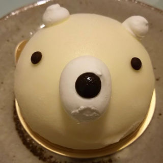 シロクマ(プリマトルタ 空堀店)