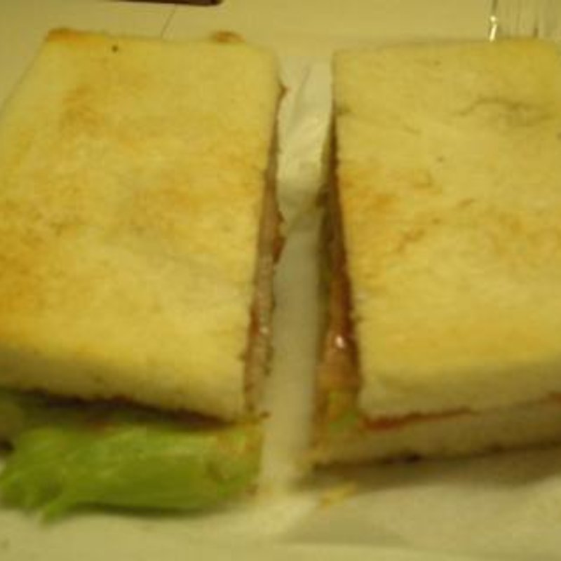 ベーコンサンド(ブルースカイ )