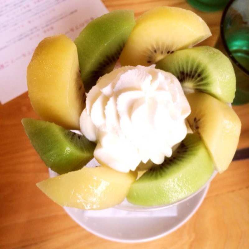 キウイパフェ(フルーツパーラーゴトー )