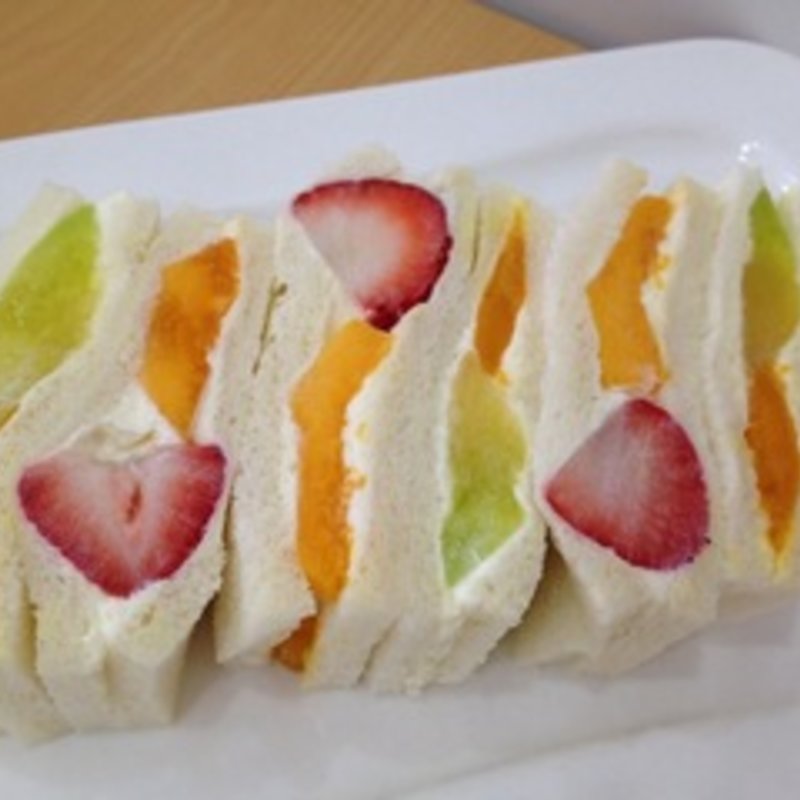 ロイヤルフルーツサンド(ヤオイソ 四条大宮店 )