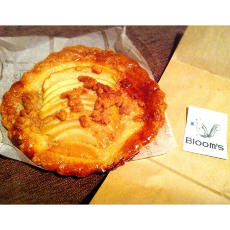 紅玉りんごのうす焼きパイ(ブルームス 自由が丘本店)