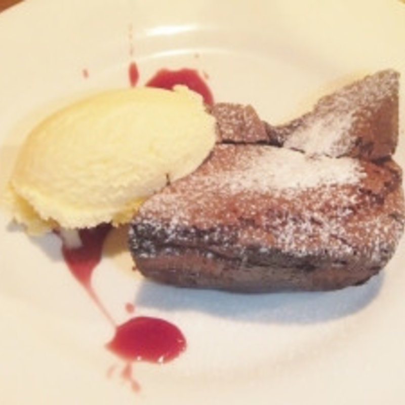 ガトーショコラとバニラアイス(ブルゴンディセ ヘイメル 　)