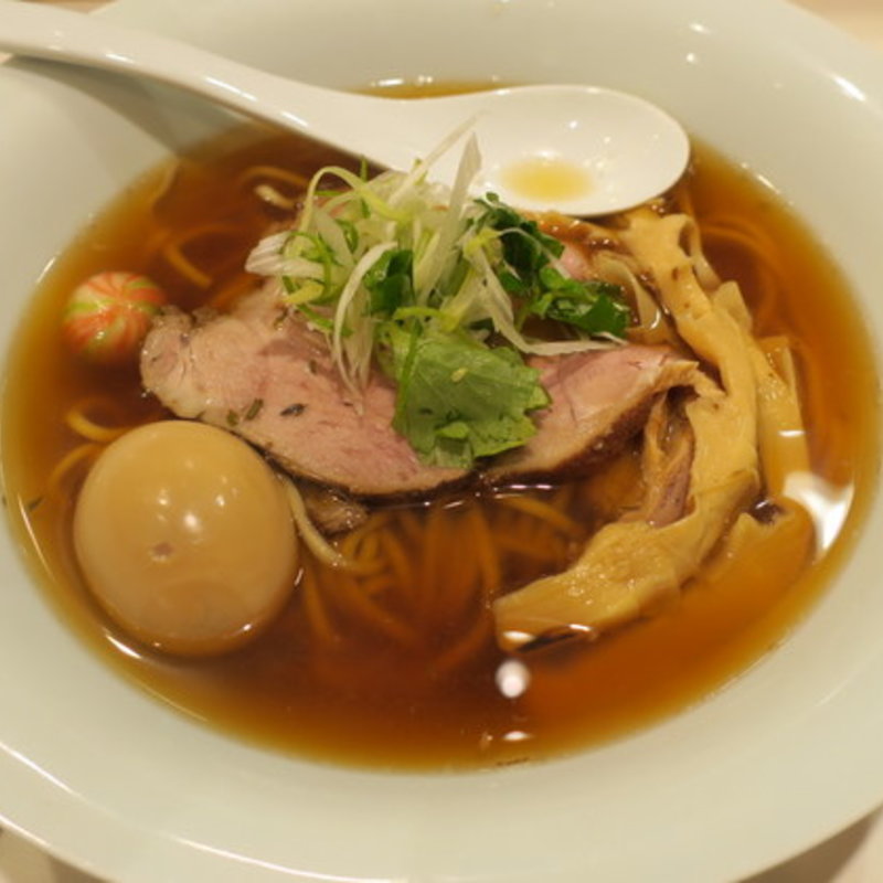 しょう油ラーメン煮玉子入り(ふるめん )