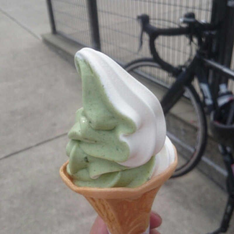 わかめミックスソフトクリーム(フレッシュしおかぜの里 )