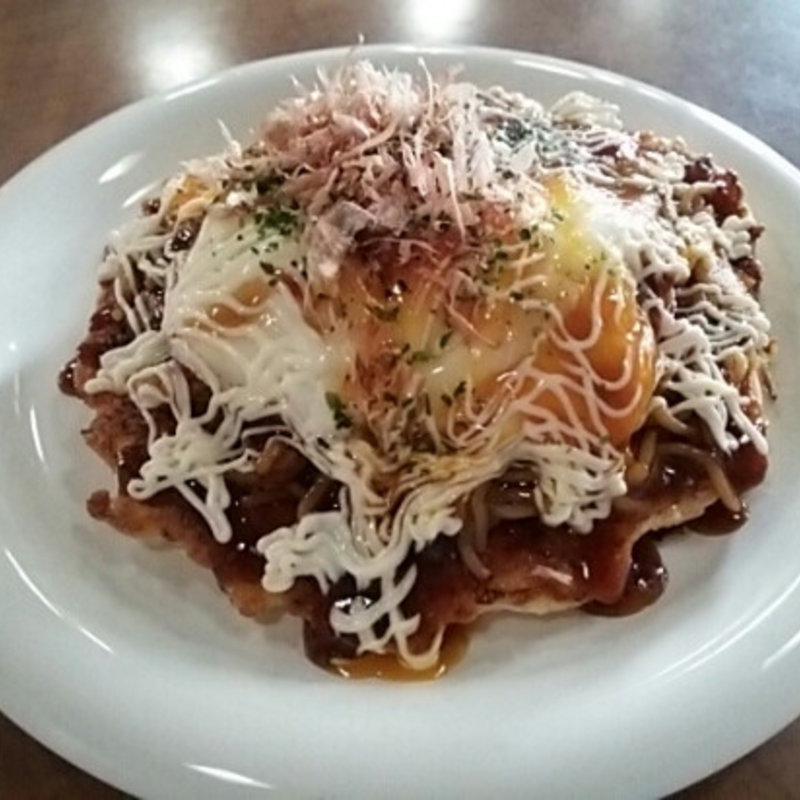 焼きそばとたまごのせお好み焼きスペシャル(ふ和たま )