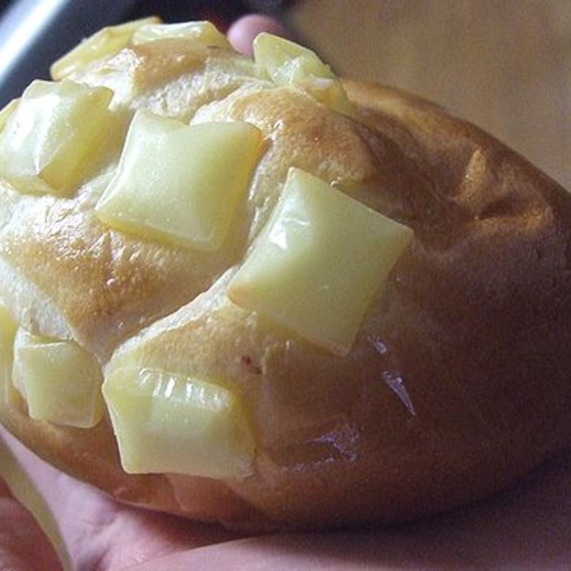 チーズパン(ベークショップ イワハシ)