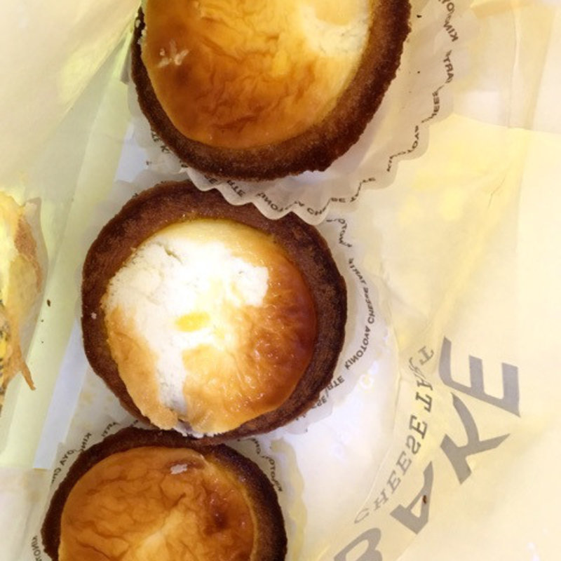 焼きたてチーズタルト(BAKE the SHOP 自由が丘店)