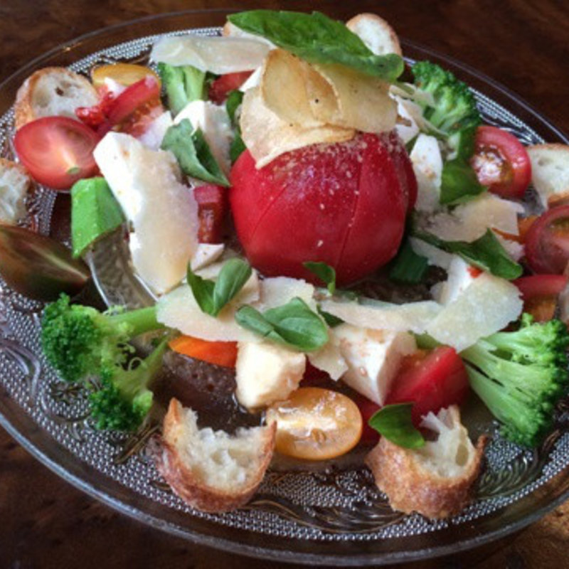 トマトとチーズのサラダ(ベガーズハーレム)