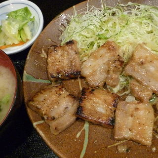 豚バラ肉の味噌ハチミツ漬け焼き定食(べじたぶる TORI．TON)