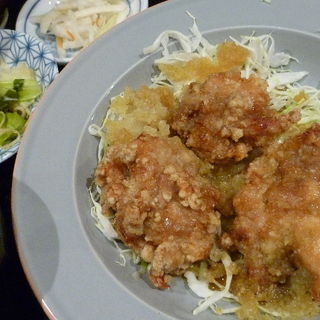 鶏の唐揚げおろしポンズ定食（3個）(べじたぶる TORI TON)