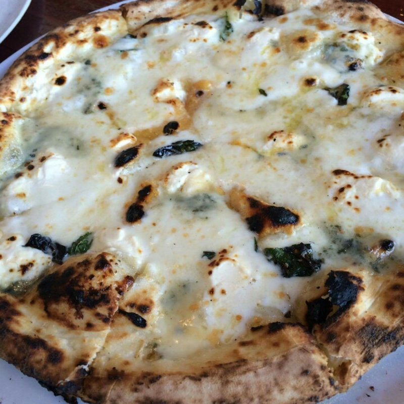 クアトロフロマッジ(ペスカトーレ （PESCATORI）)